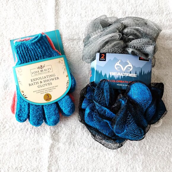 New! His & Hers Exfoliating Bundle Realtree LOOFAH's & Love Beauty Bath Gloves - Picture 1 of 4